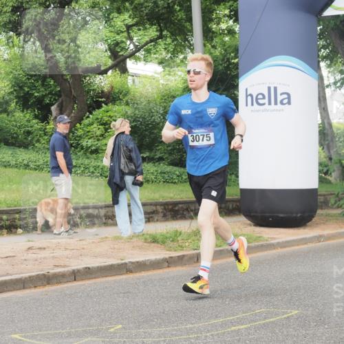 29.06.2025 - hella hamburg halbmarathon KatJ http://msf.ph/oto/8336371 29.06.2025 10:18:08 Zwischen KM18-KM19 1953, 3075 meine-sportfotos.de
