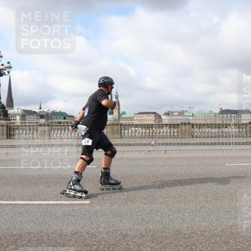 29.06.2025 - hella hamburg halbmarathon Lena Gebhardt http://msf.ph/oto/8336402 29.06.2025 09:09:02 Lombardsbrücke 78 meine-sportfotos.de