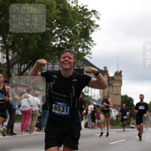 29.06.2025 - hella hamburg halbmarathon Yannick Fuchs http://msf.ph/oto/8336557 29.06.2025 10:51:56 20KM 1595, 1611, 2025, 2488, 2656, 2759, 2806, 2840, 2883, 2907, 3093, 3859, 4319, 4426, 4467, 4502, 4579, 4632, 4708, 4833, 5277, 5341, 5926, 6104, 6138, 6147, 6531, 6595, 7138, 7189, 8322, 8585, 9316, 9485, 10599, 10788, 11645, 12585, 13465, 13816, 13880, 14266, 14571, 15217, 15229, 16517, 16531, 17405, 17415, 17455, 17543, 17827, 18068, 18180, 18492, 18501, 18587, 18762, 18891 meine-sportfotos.de