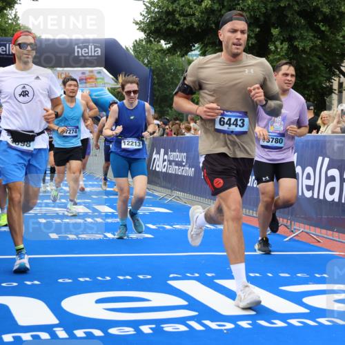 29.06.2025 - hella hamburg halbmarathon Strokosch-Dieckow http://msf.ph/oto/8336660 29.06.2025 10:54:12 Ziel 1410, 3103, 3177, 3208, 3209, 3861, 3898, 5638, 6082, 6084, 6294, 6443, 6581, 7274, 8223, 8390, 9791, 11430, 12213, 13033, 13397, 13794, 13803, 15169, 15524, 16527, 16574, 16750, 16780, 16871, 16879, 17087 meine-sportfotos.de