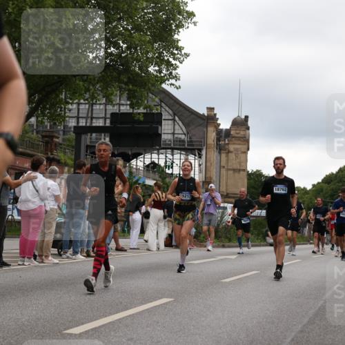 29.06.2025 - hella hamburg halbmarathon Yannick Fuchs http://msf.ph/oto/8336706 29.06.2025 10:51:57 20KM 1595, 1611, 2025, 2488, 2656, 2759, 2840, 2883, 2907, 3093, 3859, 4319, 4426, 4467, 4502, 4632, 4708, 4833, 5277, 5341, 5926, 6104, 6138, 6147, 6531, 6595, 7082, 7138, 7189, 8322, 8585, 9316, 9485, 10599, 10788, 11645, 12585, 13465, 13816, 13880, 14266, 14571, 15217, 15229, 15434, 16517, 16531, 17405, 17415, 17543, 17827, 18068, 18180, 18492, 18501, 18587, 18762, 18891 meine-sportfotos.de