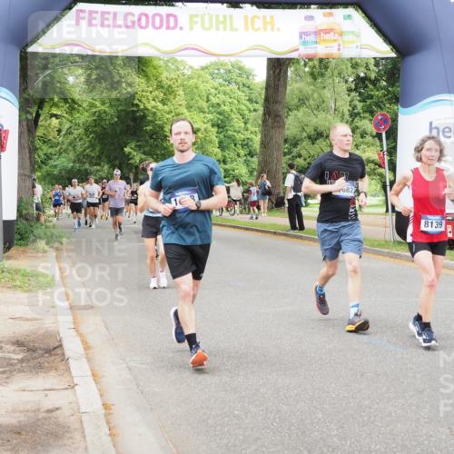 29.06.2025 - hella hamburg halbmarathon MichiJ http://msf.ph/oto/8336750 29.06.2025 10:39:14 Zwischen KM18-KM19 1098, 2397, 2818, 4967, 6286, 8139, 14561, 15426, 15829, 17530, 17682 meine-sportfotos.de