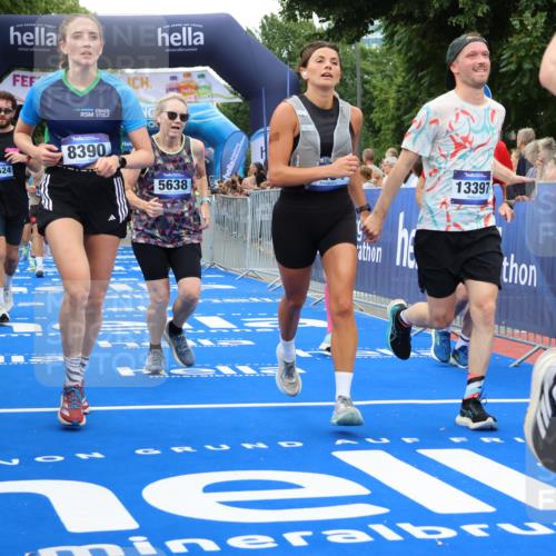 29.06.2025 - hella hamburg halbmarathon Strokosch-Dieckow http://msf.ph/oto/8337331 29.06.2025 10:54:08 Ziel 1410, 3103, 3177, 3208, 3209, 3861, 3898, 5638, 6082, 6084, 6294, 6443, 6581, 7274, 8390, 9032, 9791, 11499, 12213, 12379, 13033, 13397, 13794, 15169, 15524, 16527, 16780, 16871, 17348 meine-sportfotos.de