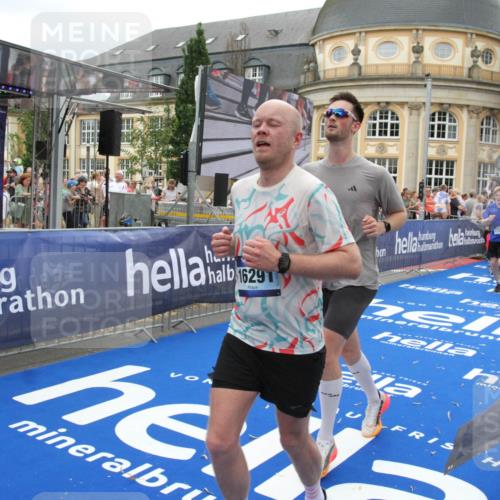 29.06.2025 - hella hamburg halbmarathon Michael Strokosch http://msf.ph/oto/8337341 29.06.2025 10:50:45 Ziel 1399, 2234, 2788, 4346, 6662, 6712, 7134, 7583, 7786, 7952, 8657, 9057, 11356, 13701, 13808, 13875, 15426, 15519, 15720, 16291, 17129, 17908, 18229, 18370, 18413, 18820 meine-sportfotos.de