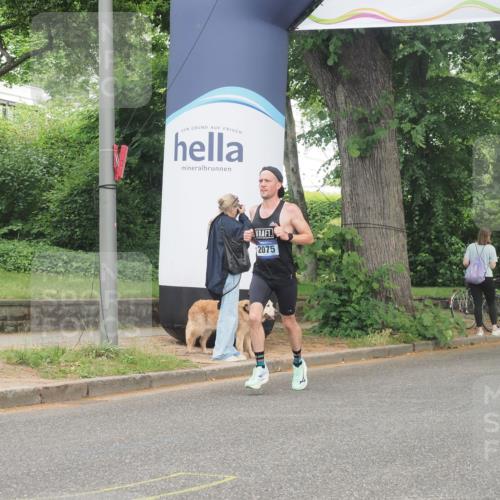 29.06.2025 - hella hamburg halbmarathon KatJ http://msf.ph/oto/8337357 29.06.2025 10:18:27 Zwischen KM18-KM19 3968, 6090 meine-sportfotos.de