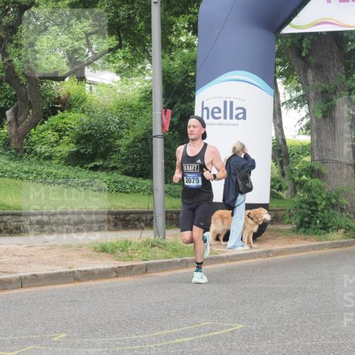 29.06.2025 - hella hamburg halbmarathon KatJ http://msf.ph/oto/8337390 29.06.2025 10:18:27 Zwischen KM18-KM19 3968, 6090 meine-sportfotos.de