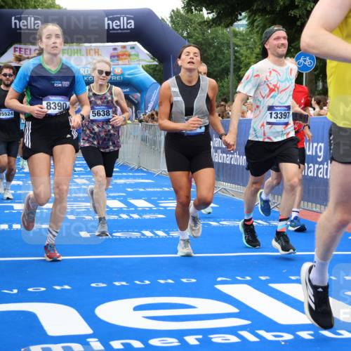 29.06.2025 - hella hamburg halbmarathon Strokosch-Dieckow http://msf.ph/oto/8337440 29.06.2025 10:54:08 Ziel 1410, 3103, 3177, 3208, 3209, 3861, 3898, 5638, 6082, 6084, 6294, 6443, 6581, 7274, 8390, 9032, 9791, 11499, 12213, 12379, 13033, 13397, 13794, 15169, 15524, 16527, 16780, 16871, 17348 meine-sportfotos.de