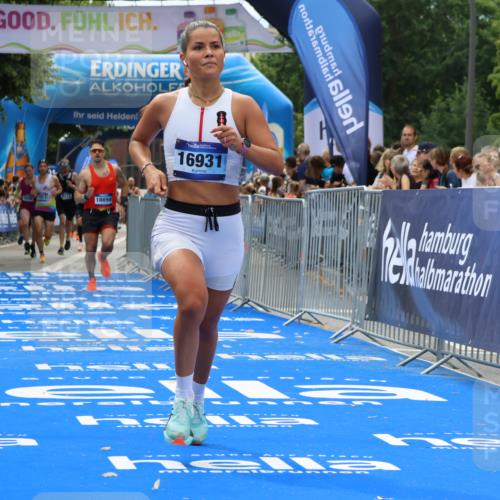 29.06.2025 - hella hamburg halbmarathon Strokosch-Dieckow http://msf.ph/oto/8337455 29.06.2025 10:33:30 Ziel 1053, 2836, 4602, 8312, 8956, 14975, 15326, 16931, 17056, 17191, 17489, 18731, 18854 meine-sportfotos.de