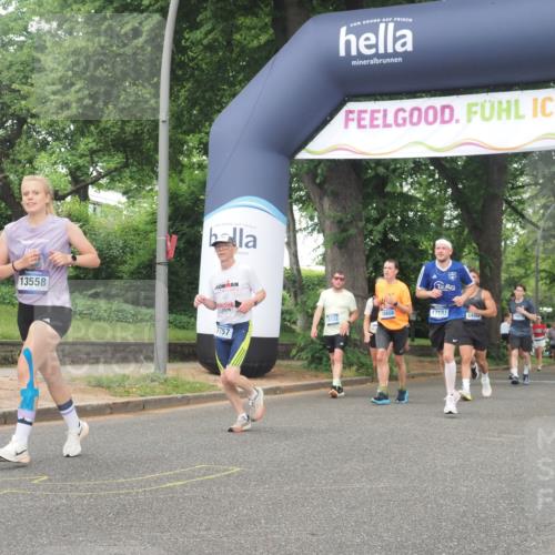 29.06.2025 - hella hamburg halbmarathon KatJ http://msf.ph/oto/8337472 29.06.2025 10:47:59 Zwischen KM18-KM19 3400, 3740, 5602, 5603, 5708, 6580, 7006, 7757 meine-sportfotos.de