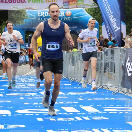 29.06.2025 - hella hamburg halbmarathon Strokosch-Dieckow http://msf.ph/oto/8337661 29.06.2025 10:33:25 Ziel 4602, 4679, 8956, 15326, 16881, 16931, 17056, 17489, 18731, 18854 meine-sportfotos.de