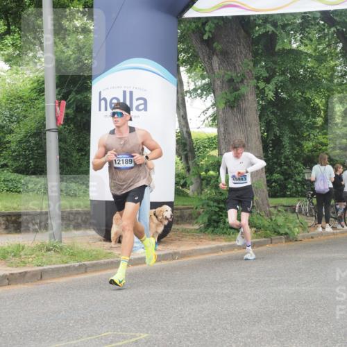 29.06.2025 - hella hamburg halbmarathon KatJ http://msf.ph/oto/8337674 29.06.2025 10:18:31 Zwischen KM18-KM19 2075, 3968, 6090 meine-sportfotos.de