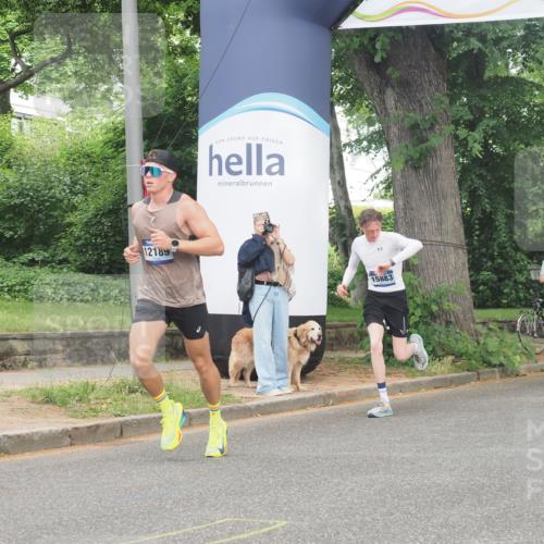29.06.2025 - hella hamburg halbmarathon KatJ http://msf.ph/oto/8337708 29.06.2025 10:18:31 Zwischen KM18-KM19 2075, 3968, 6090 meine-sportfotos.de