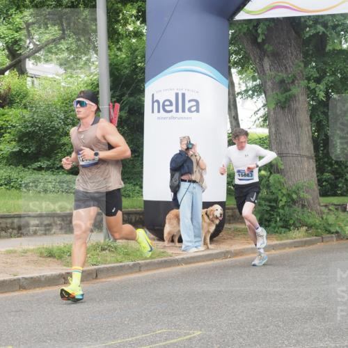 29.06.2025 - hella hamburg halbmarathon KatJ http://msf.ph/oto/8337720 29.06.2025 10:18:31 Zwischen KM18-KM19 2075, 3968, 6090 meine-sportfotos.de