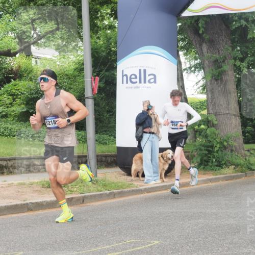 29.06.2025 - hella hamburg halbmarathon KatJ http://msf.ph/oto/8337733 29.06.2025 10:18:31 Zwischen KM18-KM19 2075, 3968, 6090 meine-sportfotos.de