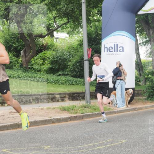 29.06.2025 - hella hamburg halbmarathon KatJ http://msf.ph/oto/8337793 29.06.2025 10:18:32 Zwischen KM18-KM19 2075 meine-sportfotos.de
