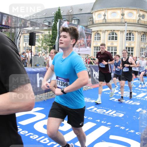29.06.2025 - hella hamburg halbmarathon Michael Strokosch http://msf.ph/oto/8337973 29.06.2025 10:50:49 Ziel 2234, 2788, 5115, 6712, 7134, 7952, 8657, 10750, 11356, 13701, 15426, 15720, 17129, 17908, 18182, 18229, 18370, 18820 meine-sportfotos.de