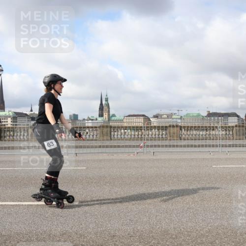29.06.2025 - hella hamburg halbmarathon Lena Gebhardt http://msf.ph/oto/8338106 29.06.2025 09:09:05 Lombardsbrücke 63 meine-sportfotos.de