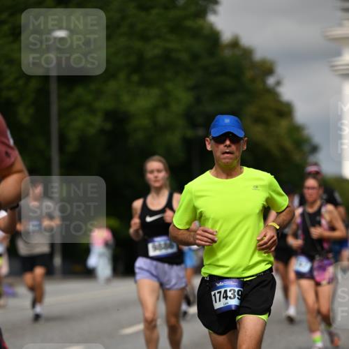 29.06.2025 - hella hamburg halbmarathon Dr. Thomas Lammeyer http://msf.ph/oto/8338185 29.06.2025 10:17:54 Kennedybrücke 1194, 1747, 1939, 2891, 4001, 4032, 4795, 4962, 5631, 5719, 6089, 7462, 7913, 8001, 8673, 9141, 9631, 9845, 9886, 10442, 10443, 11355 meine-sportfotos.de