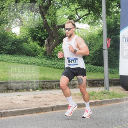 29.06.2025 - hella hamburg halbmarathon KatJ http://msf.ph/oto/8338419 29.06.2025 10:18:38 Zwischen KM18-KM19 8473 meine-sportfotos.de