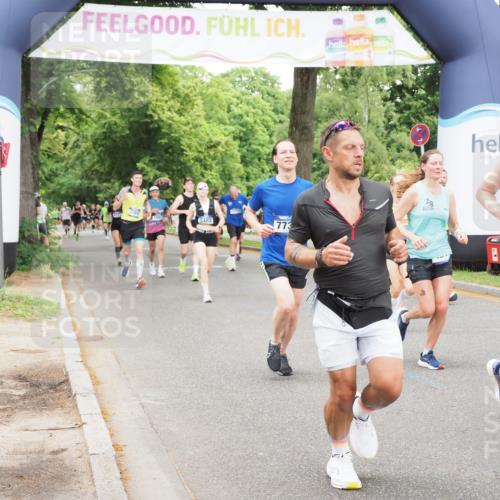 29.06.2025 - hella hamburg halbmarathon MichiJ http://msf.ph/oto/8338503 29.06.2025 10:39:31 Zwischen KM18-KM19 2364, 2396, 3426, 4558, 4814, 4839, 5032, 5116, 5482, 5607, 6562, 6657, 7724, 7732, 8661, 8710, 8720, 10529, 10811, 13792, 14300, 15831, 18249, 18820, 19208 meine-sportfotos.de