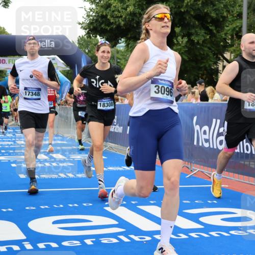 29.06.2025 - hella hamburg halbmarathon Strokosch-Dieckow http://msf.ph/oto/8338546 29.06.2025 10:54:00 Ziel 1151, 1410, 1815, 2432, 3096, 3208, 3209, 6294, 6356, 6374, 6481, 6581, 7395, 7918, 7973, 8394, 9032, 11499, 11789, 12379, 13032, 13397, 13869, 14175, 16477, 16871, 17348, 18308, 18831, 18879 meine-sportfotos.de