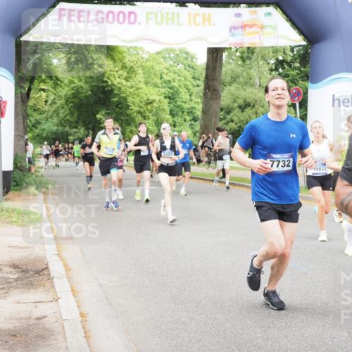 29.06.2025 - hella hamburg halbmarathon MichiJ http://msf.ph/oto/8338554 29.06.2025 10:39:32 Zwischen KM18-KM19 2364, 2396, 4558, 4814, 4839, 5032, 5482, 6562, 6657, 7178, 7724, 7732, 8661, 8710, 8720, 10529, 13792, 14300, 15831, 18249, 18820, 19208 meine-sportfotos.de
