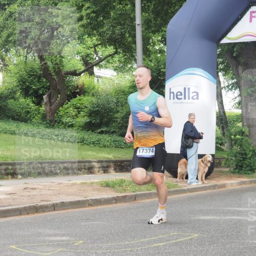 29.06.2025 - hella hamburg halbmarathon KatJ http://msf.ph/oto/8338566 29.06.2025 10:18:40 Zwischen KM18-KM19 8473 meine-sportfotos.de