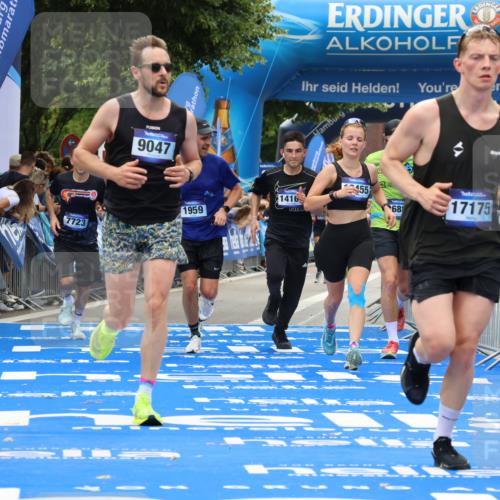 29.06.2025 - hella hamburg halbmarathon Strokosch-Dieckow http://msf.ph/oto/8338782 29.06.2025 10:33:12 Ziel 1910, 1959, 4679, 6473, 7723, 9047, 14167, 14276, 16881, 17175, 17802, 18455 meine-sportfotos.de