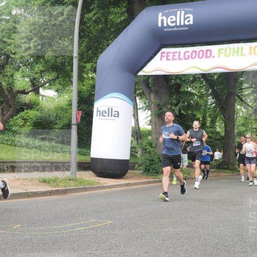 29.06.2025 - hella hamburg halbmarathon KatJ http://msf.ph/oto/8338970 29.06.2025 10:48:14 Zwischen KM18-KM19 1264, 2911, 7306, 8590, 8721 meine-sportfotos.de