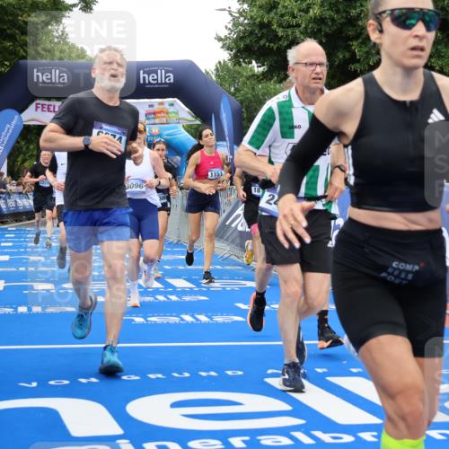 29.06.2025 - hella hamburg halbmarathon Strokosch-Dieckow http://msf.ph/oto/8338991 29.06.2025 10:53:59 Ziel 1151, 1410, 1815, 2432, 3096, 3208, 3209, 6356, 6374, 6481, 6581, 7395, 7918, 7973, 8394, 9032, 11499, 11789, 12379, 13032, 13869, 14175, 16477, 16871, 17348, 18308, 18831, 18879 meine-sportfotos.de