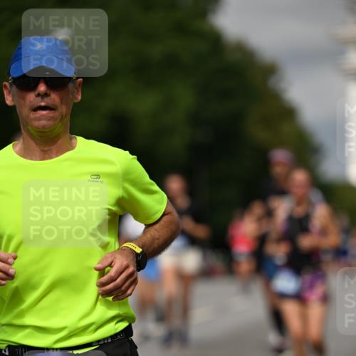 29.06.2025 - hella hamburg halbmarathon Dr. Thomas Lammeyer http://msf.ph/oto/8339027 29.06.2025 10:17:55 Kennedybrücke 1194, 1747, 1939, 2891, 4001, 4032, 4795, 4962, 5631, 5719, 6089, 7462, 7913, 8001, 8673, 9141, 9631, 9845, 9886, 10442, 10443, 11355 meine-sportfotos.de