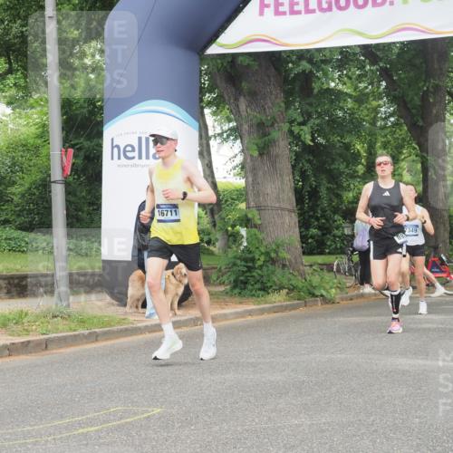 29.06.2025 - hella hamburg halbmarathon KatJ http://msf.ph/oto/8339065 29.06.2025 10:18:47 Zwischen KM18-KM19 1827, 7389 meine-sportfotos.de