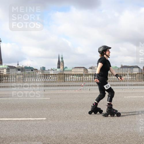 29.06.2025 - hella hamburg halbmarathon Lena Gebhardt http://msf.ph/oto/8339208 29.06.2025 09:09:05 Lombardsbrücke 63 meine-sportfotos.de