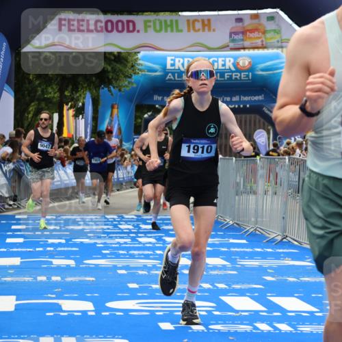29.06.2025 - hella hamburg halbmarathon Strokosch-Dieckow http://msf.ph/oto/8339270 29.06.2025 10:33:09 Ziel 1910, 6473, 7723, 9047, 14167, 14276, 17175, 17802, 18455 meine-sportfotos.de