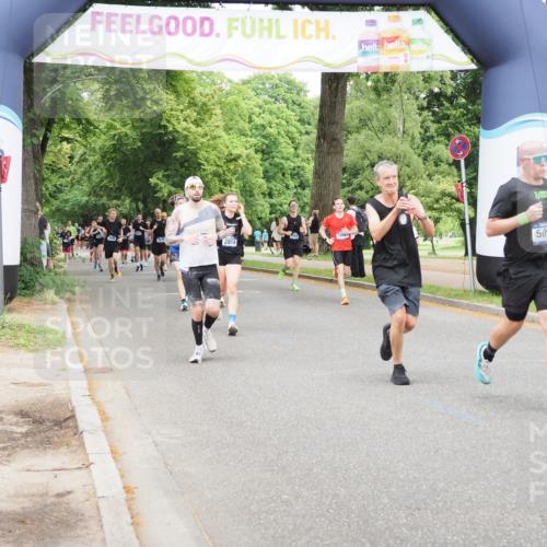 29.06.2025 - hella hamburg halbmarathon MichiJ http://msf.ph/oto/8339385 29.06.2025 10:39:45 Zwischen KM18-KM19 2814, 5008, 5093, 6198, 7383, 9145, 12519, 14286, 15727 meine-sportfotos.de