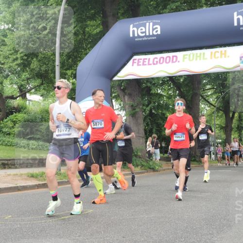 29.06.2025 - hella hamburg halbmarathon KatJ http://msf.ph/oto/8339425 29.06.2025 10:48:17 Zwischen KM18-KM19 2911, 5613, 5870, 7306, 8177, 8590 meine-sportfotos.de