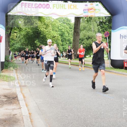 29.06.2025 - hella hamburg halbmarathon MichiJ http://msf.ph/oto/8339455 29.06.2025 10:39:45 Zwischen KM18-KM19 2814, 5008, 5093, 6198, 7383, 9145, 12519, 14286, 15727 meine-sportfotos.de