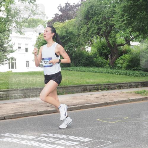 29.06.2025 - hella hamburg halbmarathon KatJ http://msf.ph/oto/8339597 29.06.2025 10:18:50 Zwischen KM18-KM19 1827, 7349 meine-sportfotos.de