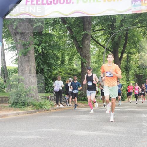 29.06.2025 - hella hamburg halbmarathon KatJ http://msf.ph/oto/8339626 29.06.2025 10:18:57 Zwischen KM18-KM19  meine-sportfotos.de
