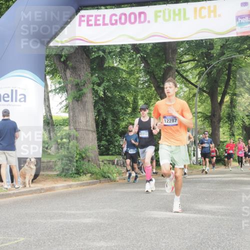 29.06.2025 - hella hamburg halbmarathon KatJ http://msf.ph/oto/8339686 29.06.2025 10:18:58 Zwischen KM18-KM19  meine-sportfotos.de