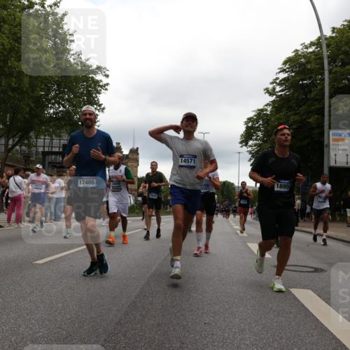 29.06.2025 - hella hamburg halbmarathon Yannick Fuchs http://msf.ph/oto/8339721 29.06.2025 10:52:06 20KM 1595, 1611, 1833, 2488, 2656, 2840, 2907, 3251, 3859, 4319, 4426, 4467, 4502, 4632, 4708, 4833, 5277, 5341, 5926, 6104, 6138, 6147, 6592, 6595, 7082, 7138, 7189, 8322, 8585, 9230, 9316, 9485, 10788, 11394, 11645, 12378, 12585, 12879, 13816, 13880, 14266, 14571, 15217, 15434, 15527, 16531, 17405, 17415, 17827, 18068, 18180, 18492, 18501, 18587, 18762, 18891 meine-sportfotos.de
