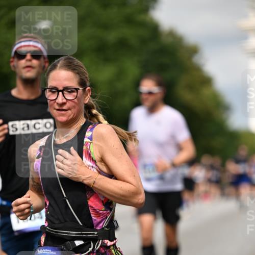 29.06.2025 - hella hamburg halbmarathon Dr. Thomas Lammeyer http://msf.ph/oto/8339742 29.06.2025 10:17:58 Kennedybrücke 1406, 1747, 2891, 4001, 4032, 4795, 4962, 5631, 5719, 6089, 7462, 7802, 7913, 8001, 8673, 9141, 9631, 9845, 9886, 10442, 10443, 11355 meine-sportfotos.de