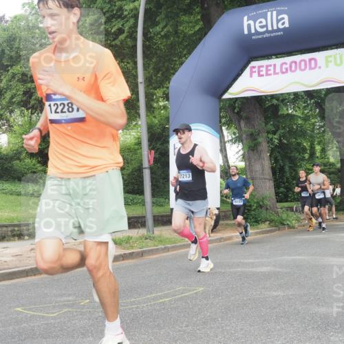 29.06.2025 - hella hamburg halbmarathon KatJ http://msf.ph/oto/8339898 29.06.2025 10:19:00 Zwischen KM18-KM19  meine-sportfotos.de