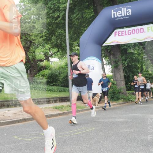 29.06.2025 - hella hamburg halbmarathon KatJ http://msf.ph/oto/8339931 29.06.2025 10:19:00 Zwischen KM18-KM19  meine-sportfotos.de