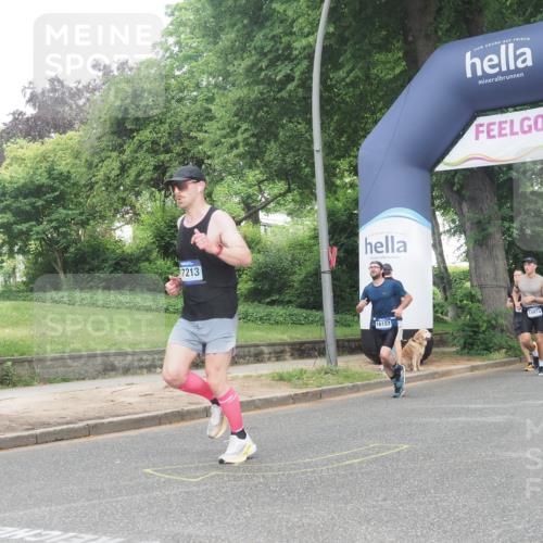 29.06.2025 - hella hamburg halbmarathon KatJ http://msf.ph/oto/8339993 29.06.2025 10:19:01 Zwischen KM18-KM19 1758 meine-sportfotos.de