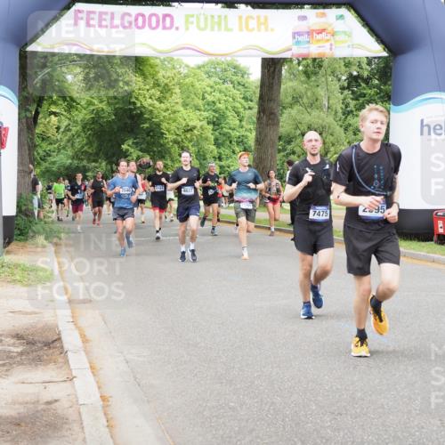 29.06.2025 - hella hamburg halbmarathon MichiJ http://msf.ph/oto/8340016 29.06.2025 10:39:51 Zwischen KM18-KM19 1257, 1657, 2595, 2814, 5020, 5093, 6198, 7383, 7475, 13301, 14198, 14286, 15427 meine-sportfotos.de