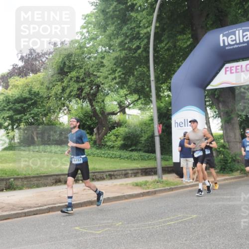 29.06.2025 - hella hamburg halbmarathon KatJ http://msf.ph/oto/8340048 29.06.2025 10:19:02 Zwischen KM18-KM19 1758, 5328 meine-sportfotos.de