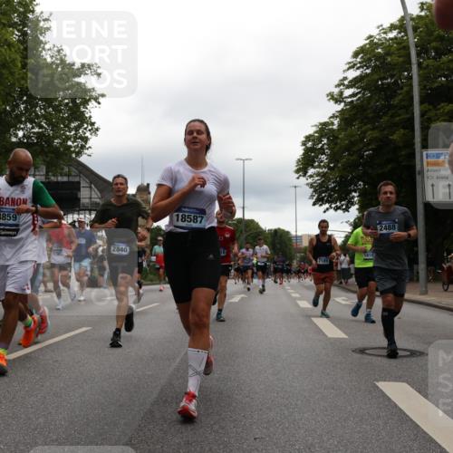 29.06.2025 - hella hamburg halbmarathon Yannick Fuchs http://msf.ph/oto/8340101 29.06.2025 10:52:07 20KM 1595, 1611, 1833, 2488, 2656, 2840, 2907, 3251, 3859, 4319, 4467, 4502, 4632, 4708, 4833, 5277, 5341, 5926, 6104, 6138, 6147, 6592, 6595, 7082, 7138, 7189, 7856, 8322, 8585, 9230, 9316, 9485, 10319, 10788, 11394, 11645, 12378, 12495, 12585, 12879, 13287, 13816, 13880, 14266, 14571, 15197, 15217, 15434, 15527, 16531, 17405, 17415, 17827, 18068, 18180, 18492, 18501, 18587, 18762, 18891 meine-sportfotos.de