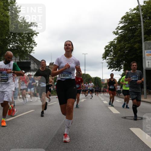 29.06.2025 - hella hamburg halbmarathon Yannick Fuchs http://msf.ph/oto/8340117 29.06.2025 10:52:07 20KM 1595, 1611, 1833, 2488, 2656, 2840, 2907, 3251, 3859, 4319, 4467, 4502, 4632, 4708, 4833, 5277, 5341, 5926, 6104, 6138, 6147, 6592, 6595, 7082, 7138, 7189, 7856, 8322, 8585, 9230, 9316, 9485, 10319, 10788, 11394, 11645, 12378, 12495, 12585, 12879, 13287, 13816, 13880, 14266, 14571, 15197, 15217, 15434, 15527, 16531, 17405, 17415, 17827, 18068, 18180, 18492, 18501, 18587, 18762, 18891 meine-sportfotos.de