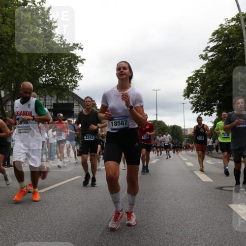 29.06.2025 - hella hamburg halbmarathon Yannick Fuchs http://msf.ph/oto/8340170 29.06.2025 10:52:07 20KM 1595, 1611, 1833, 2488, 2656, 2840, 2907, 3251, 3859, 4319, 4467, 4502, 4632, 4708, 4833, 5277, 5341, 5926, 6104, 6138, 6147, 6592, 6595, 7082, 7138, 7189, 7856, 8322, 8585, 9230, 9316, 9485, 10319, 10788, 11394, 11645, 12378, 12495, 12585, 12879, 13287, 13816, 13880, 14266, 14571, 15197, 15217, 15434, 15527, 16531, 17405, 17415, 17827, 18068, 18180, 18492, 18501, 18587, 18762, 18891 meine-sportfotos.de